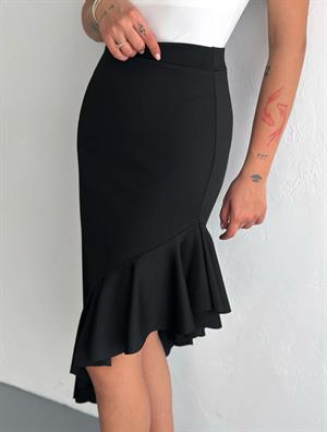 Sandy Kumaş Asimetrik Kesim Volan Detay Midi Boy Etek Siyah