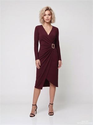 Sandy Kumaş Drape Detaylı Metal Aksesuarlı Kalem Elbise Bordo
