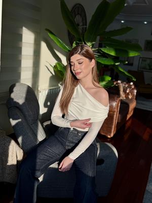 Sandy Kumaş Düşük Omuz Bluz Beyaz