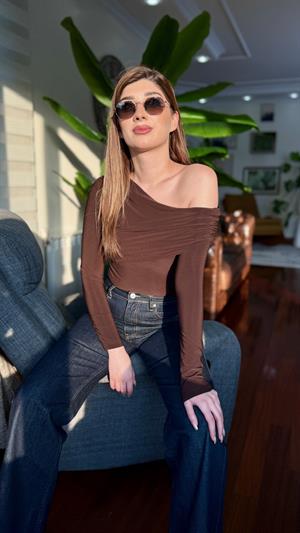 Sandy Kumaş Düşük Omuz Bluz Kahverengi