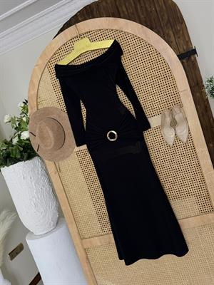 Sandy Kumaş Gold Aksesuar Detaylı Madonna Yaka Midi Boy Elbise Siyah