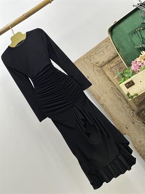 Sandy Kumaş Volan Detay Drapeli Siyah Uzun Elbise