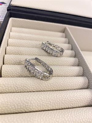 SB Xuping Baget Zirkon Taş Detaylı Halka Küpe 