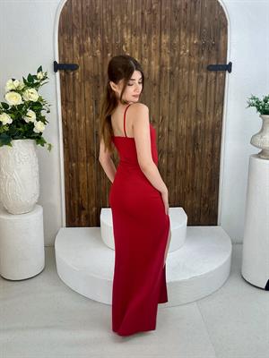 Scuba Kumaş Askılı Yırtmaç Detaylı Elbisemiz Kırmızı