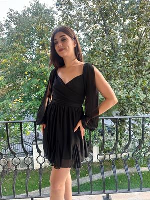 Şifon Kol Detaylı Micro Kumaş Tasarım Mini Elbise Siyah