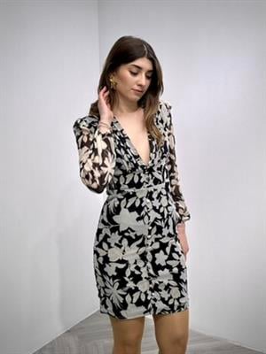 Şifon Kumaş Derin V Yaka Kaplama Düğmeli Tasarım Elbise