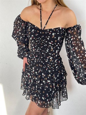 Şifon Kumaş Kalp Yaka Kat Etekli Elbise