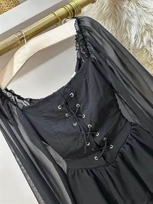 Şifon Kumaş Kat Etekli Göğüs Kuşgözü Detay Tasarım Elbise