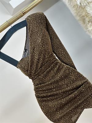 Simli Buzzy Kumaş Leopar Desen Gloplu Tek Kol Elbise