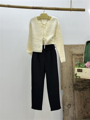 Siyah Çift Düğme Detaylı Pileli Tasarım Pantolon 