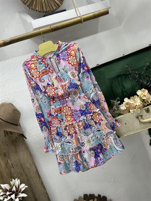 Süprem Kumaş Yaka Bağcıklı Şal Desen Elbise 