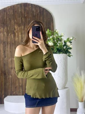 Viskon Kumaş Asimetrik Düşük Omuz Tasarım Bluz Haki