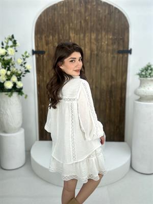 Vual Kumaş Güpür Detay Kloş Tasarım Beyaz Etek Gömlek İkili Takım