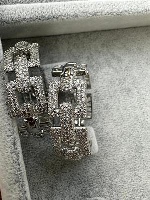 Xuping Özel Seri Zirkon Taşlı Büyük Halka Küpe 