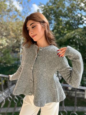 Yumuşak Dokulu Peplum Düğmeli Bel Oturma Hırka