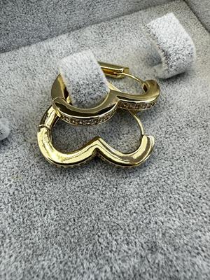 Zirkon Taşlı Tasarım Kalpli Halka Küpe 