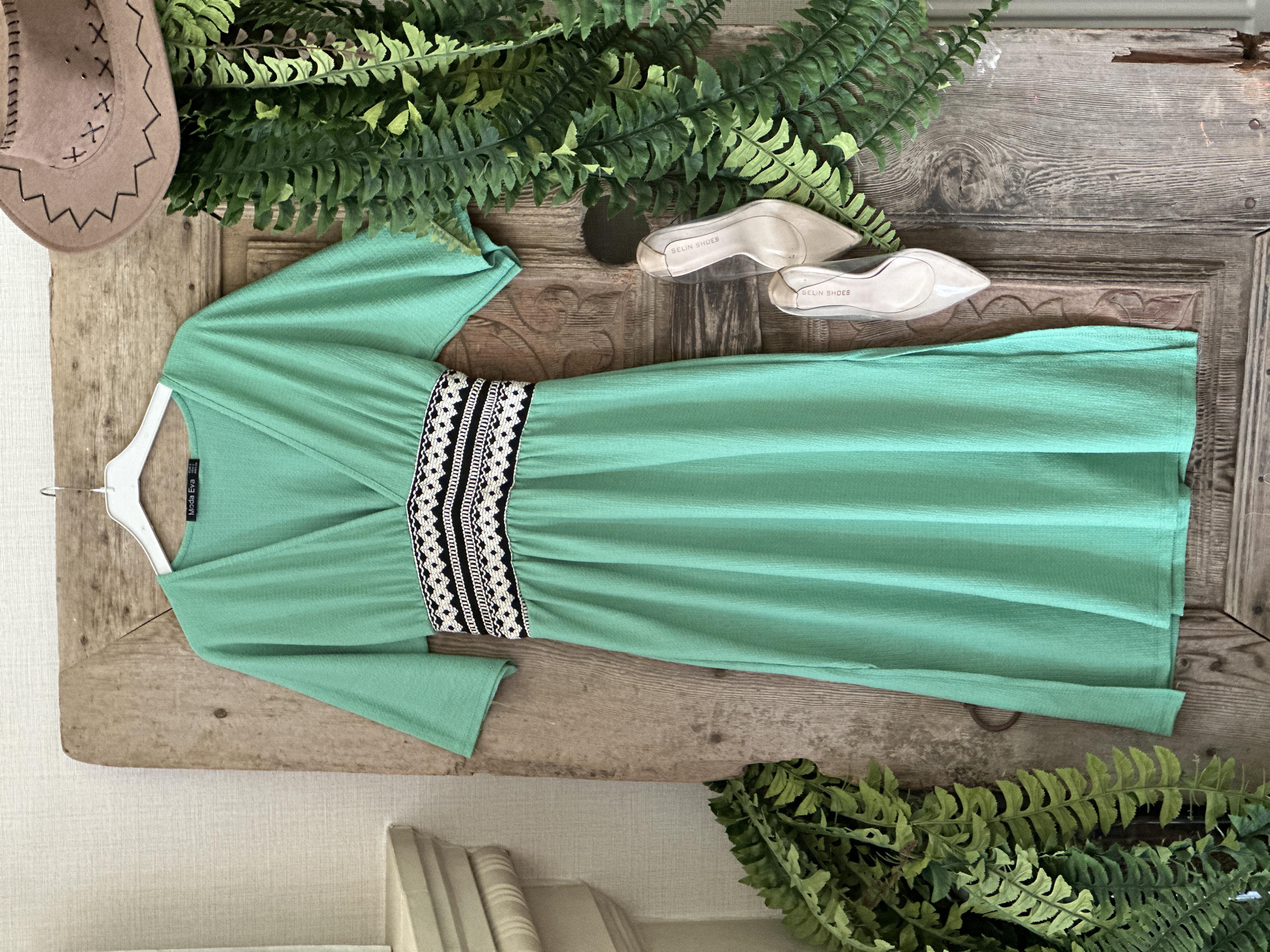 Bürümcük Kumaş Bel Örme Detaylı Rahat Midi Elbise