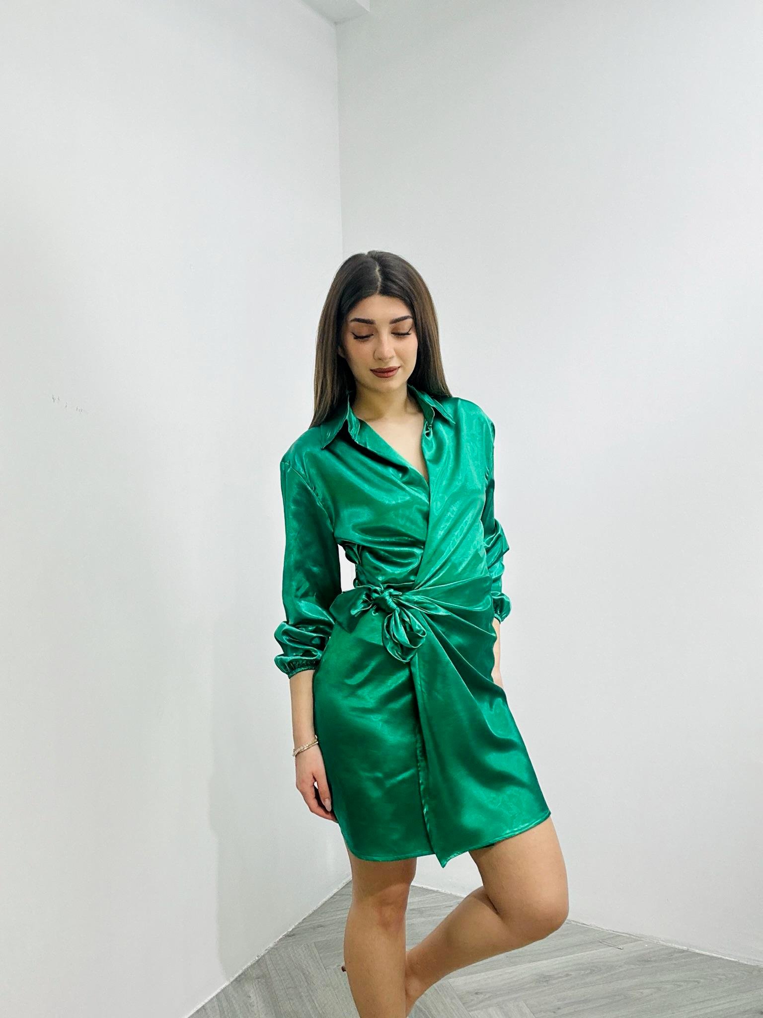 Dokulu İpek Saten Kumaş Gömlek Yaka Anvalop Tasarım Elbise