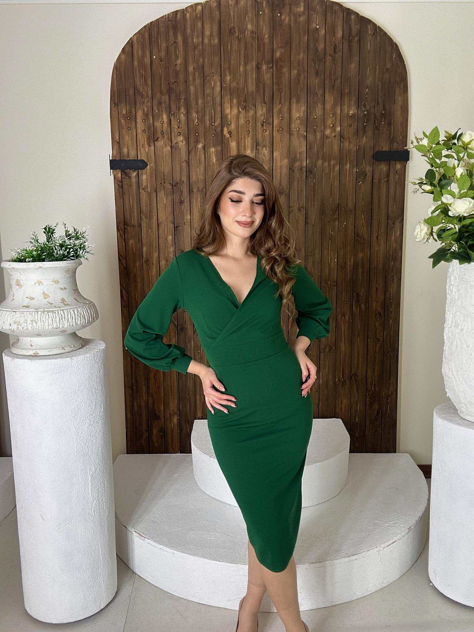 İthal Crep Dokuma Kumaş Kruvaze Yaka Kol Manşetli Kalem Elbisemiz Yeşil