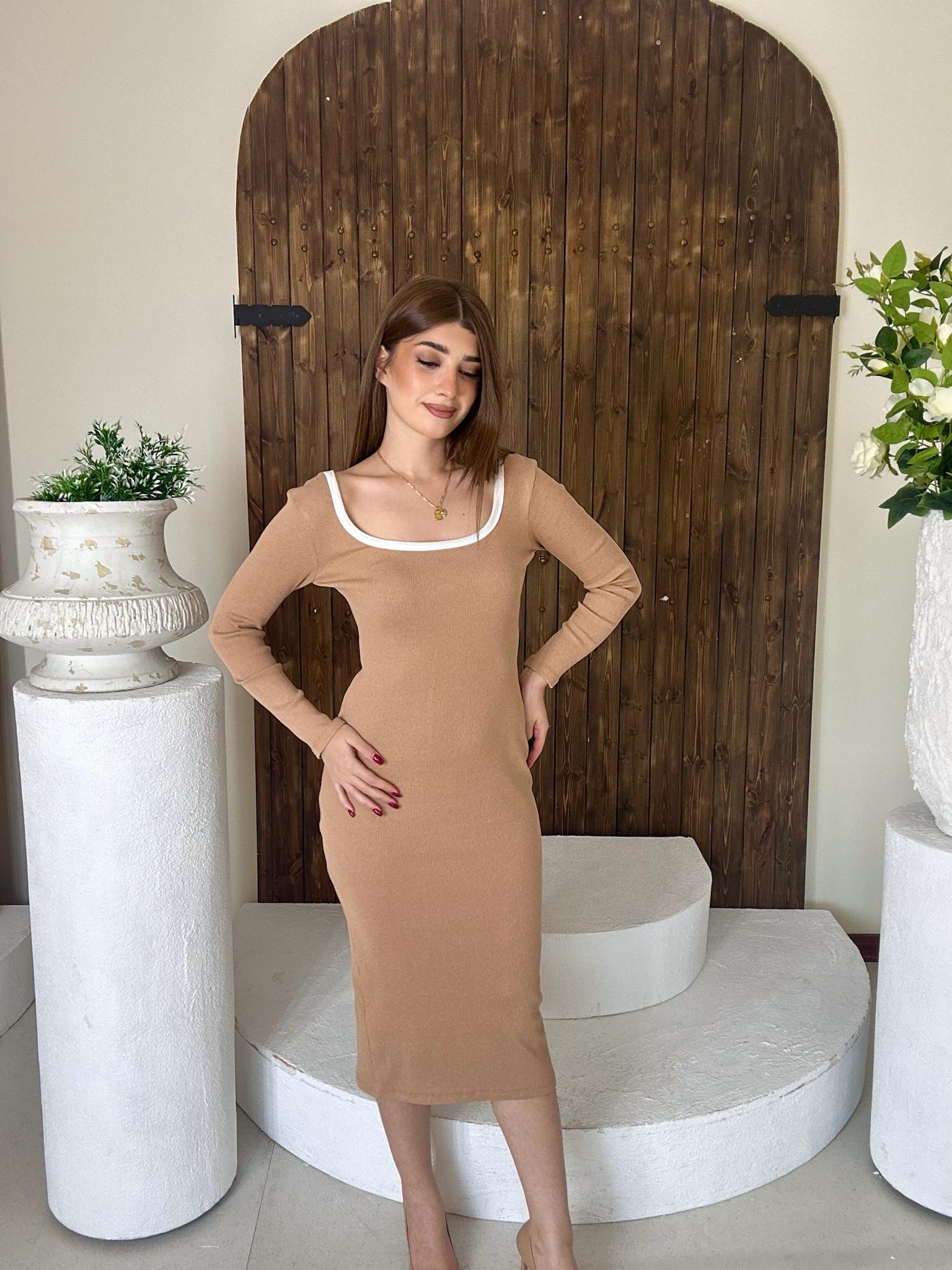 Kaşkorse Kumaş Yaka Biye Detaylı Kalem Elbise Bej