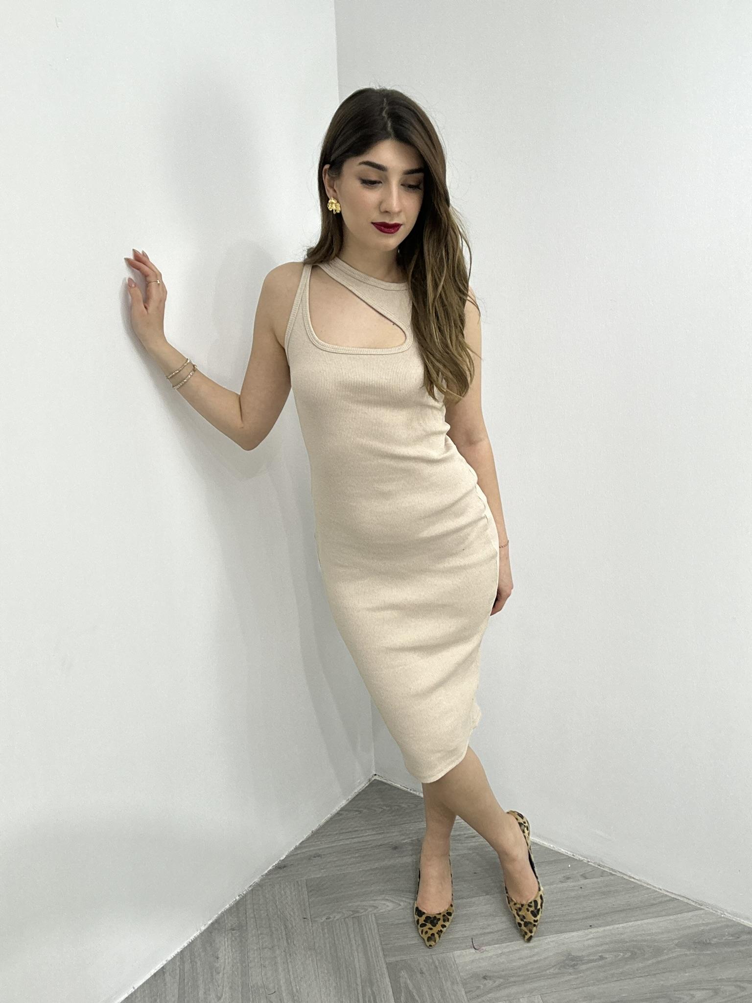 Kaşkorse Kumaş Yaka Detay Kalın Askılı Kalem Elbisemiz 