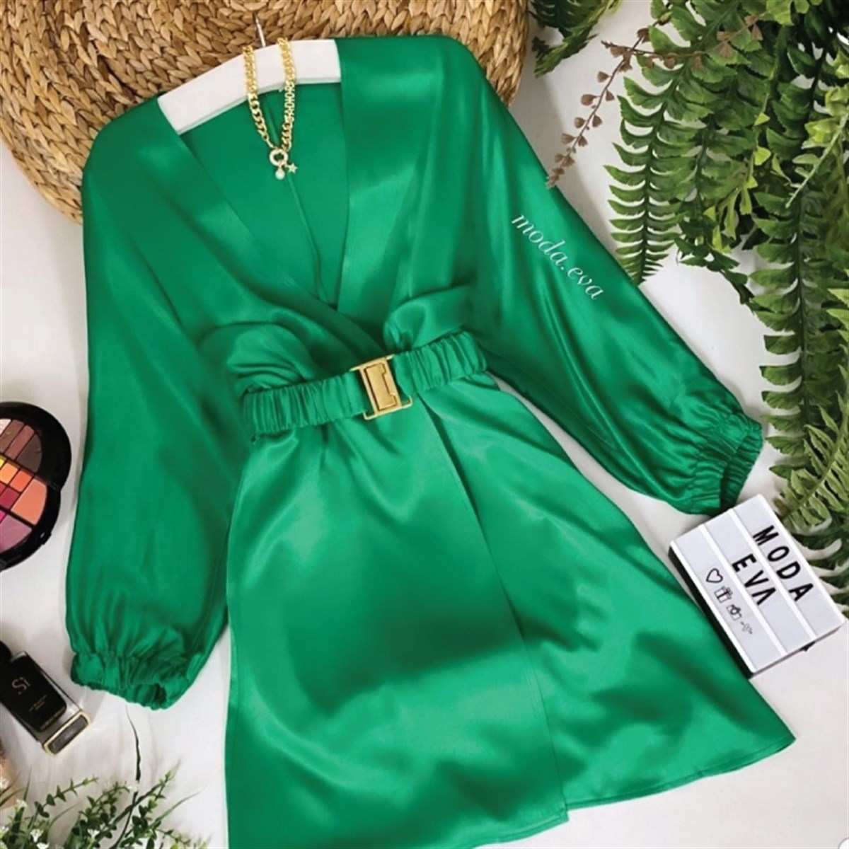 KEMERLİ SATEN TASARIM ELBİSE