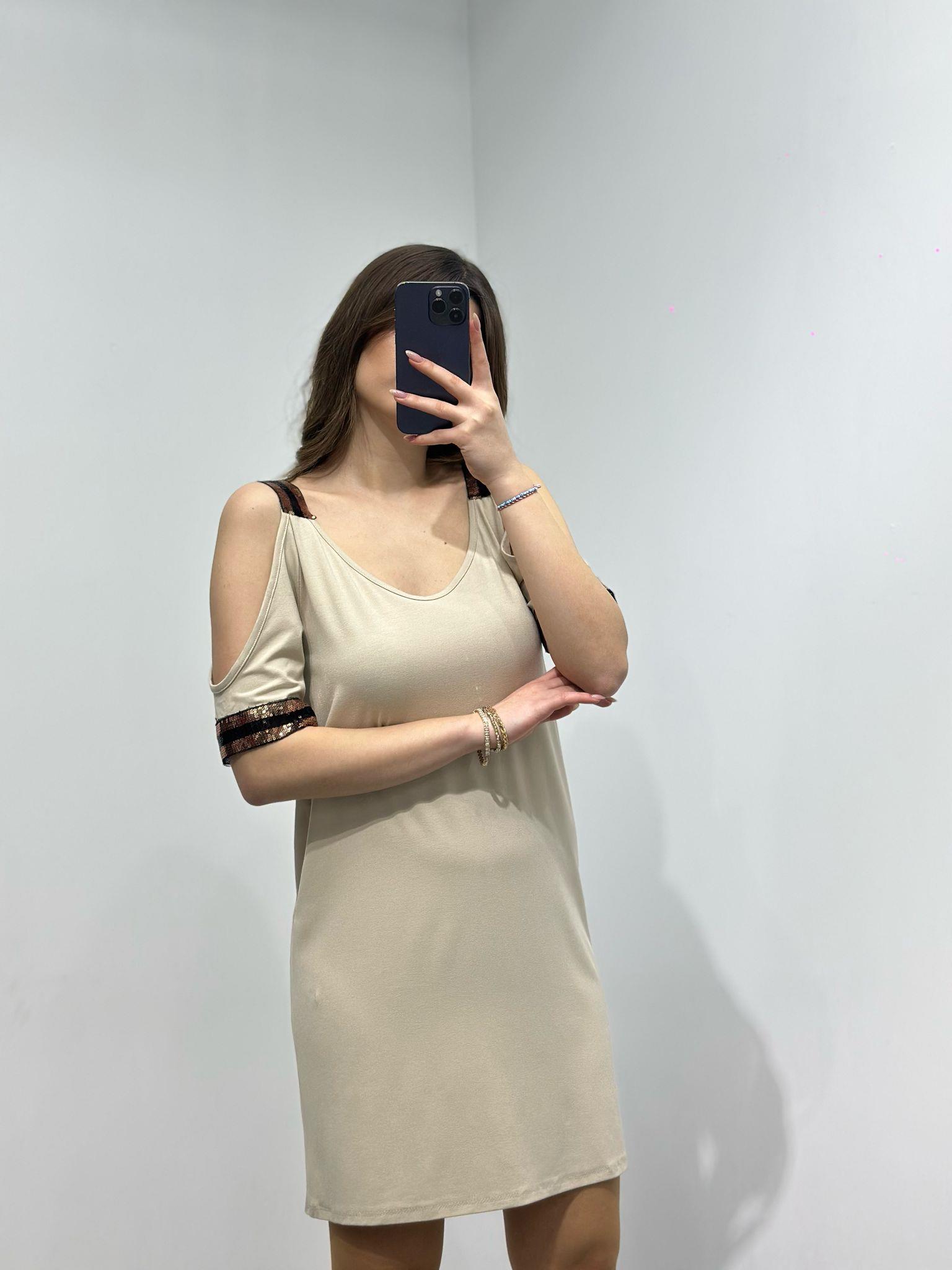 Kristal Pamuk Kumaş Rahat Kalıp Payet Detay Elbise Krem