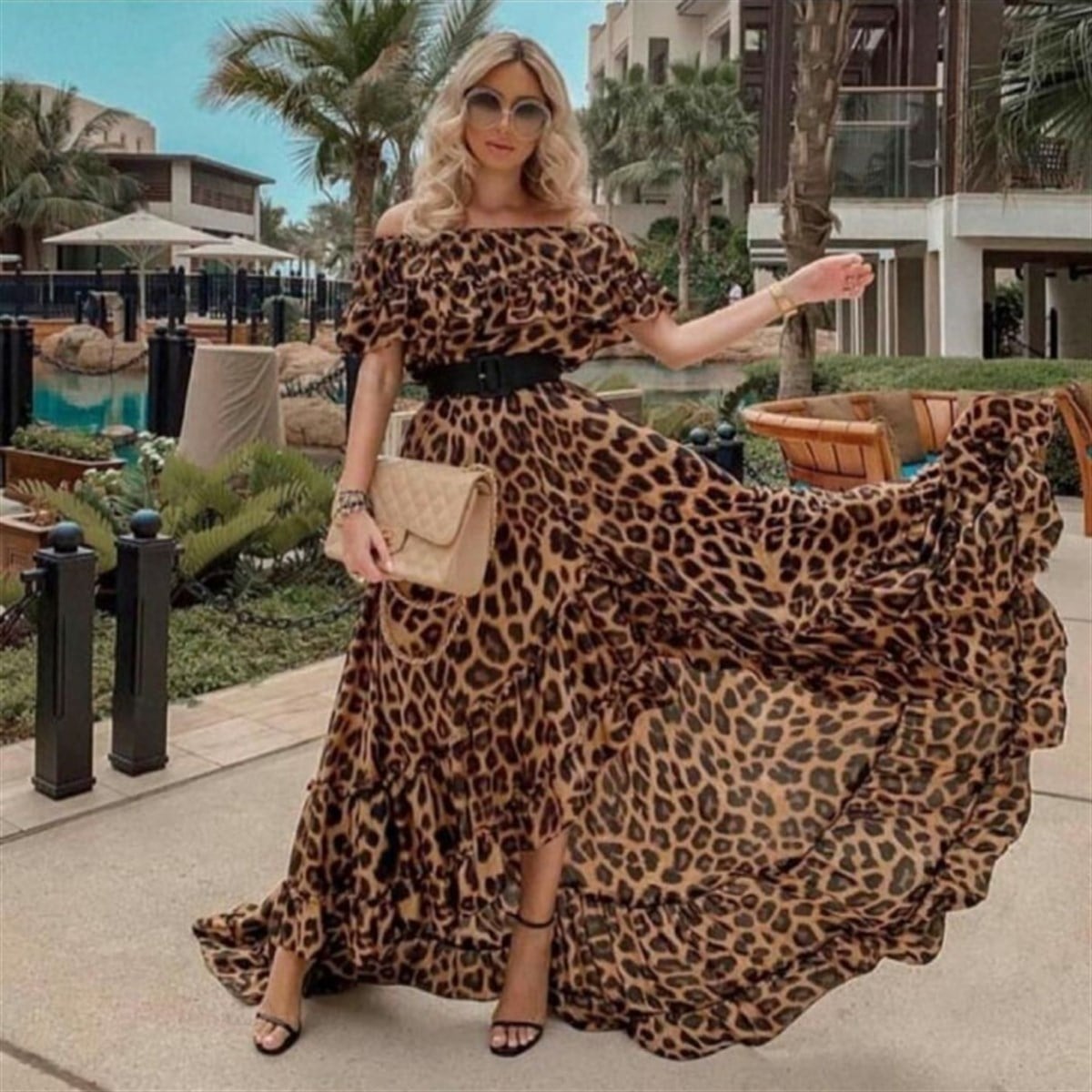 LEOPAR DESEN ŞİFON KUMAŞ ASTARLI ASİMETRİK ETEKLİ UZUN ELBİSE