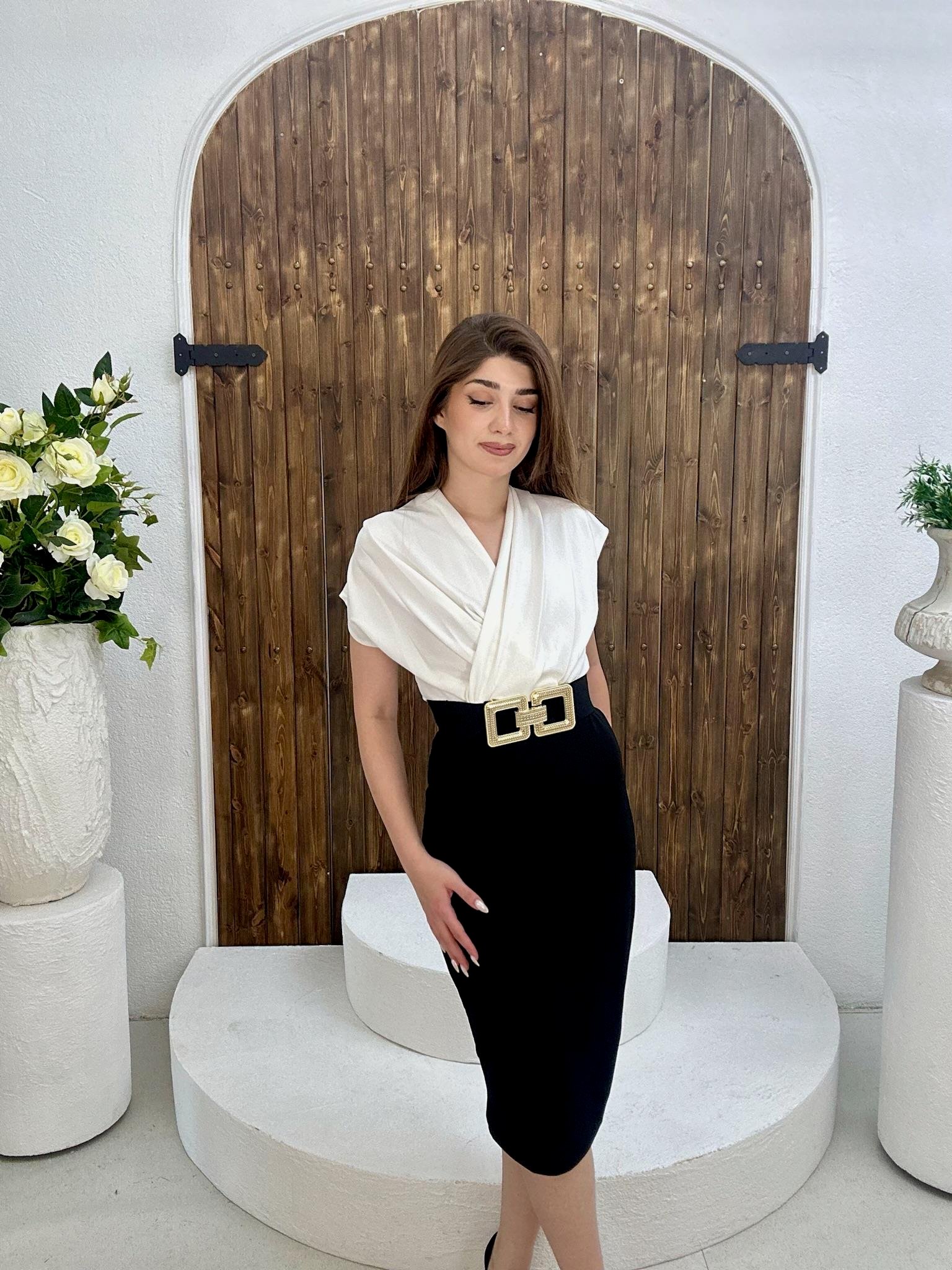 Likralı Örme Crep Kumaş Kruvaze Yaka Siyah Beyaz Kemer Hariç Kalem Elbise 