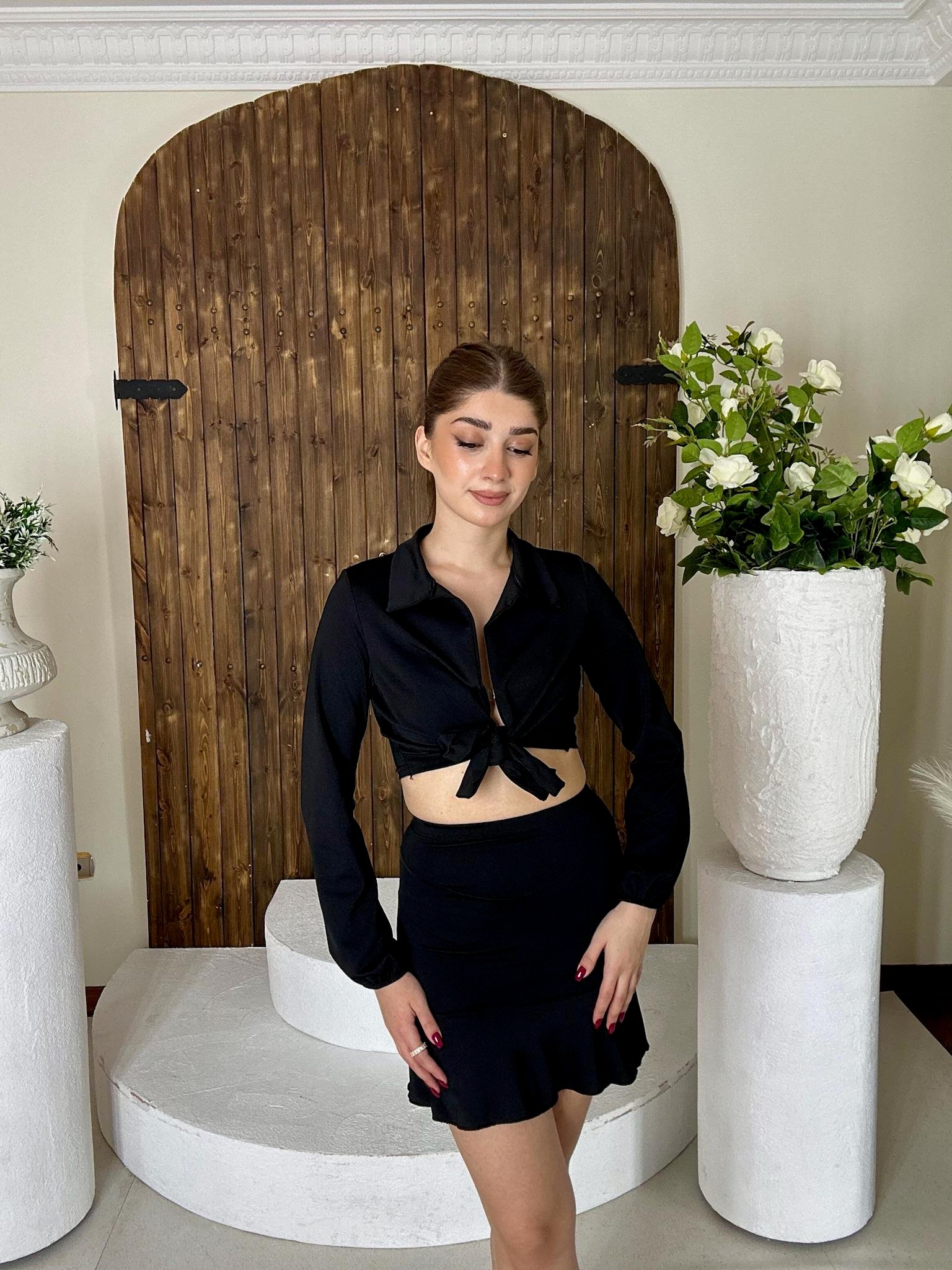 Micro Kumaş Likralı Bağlama Detay Bluz Mini Etek İkili Takım Siyah