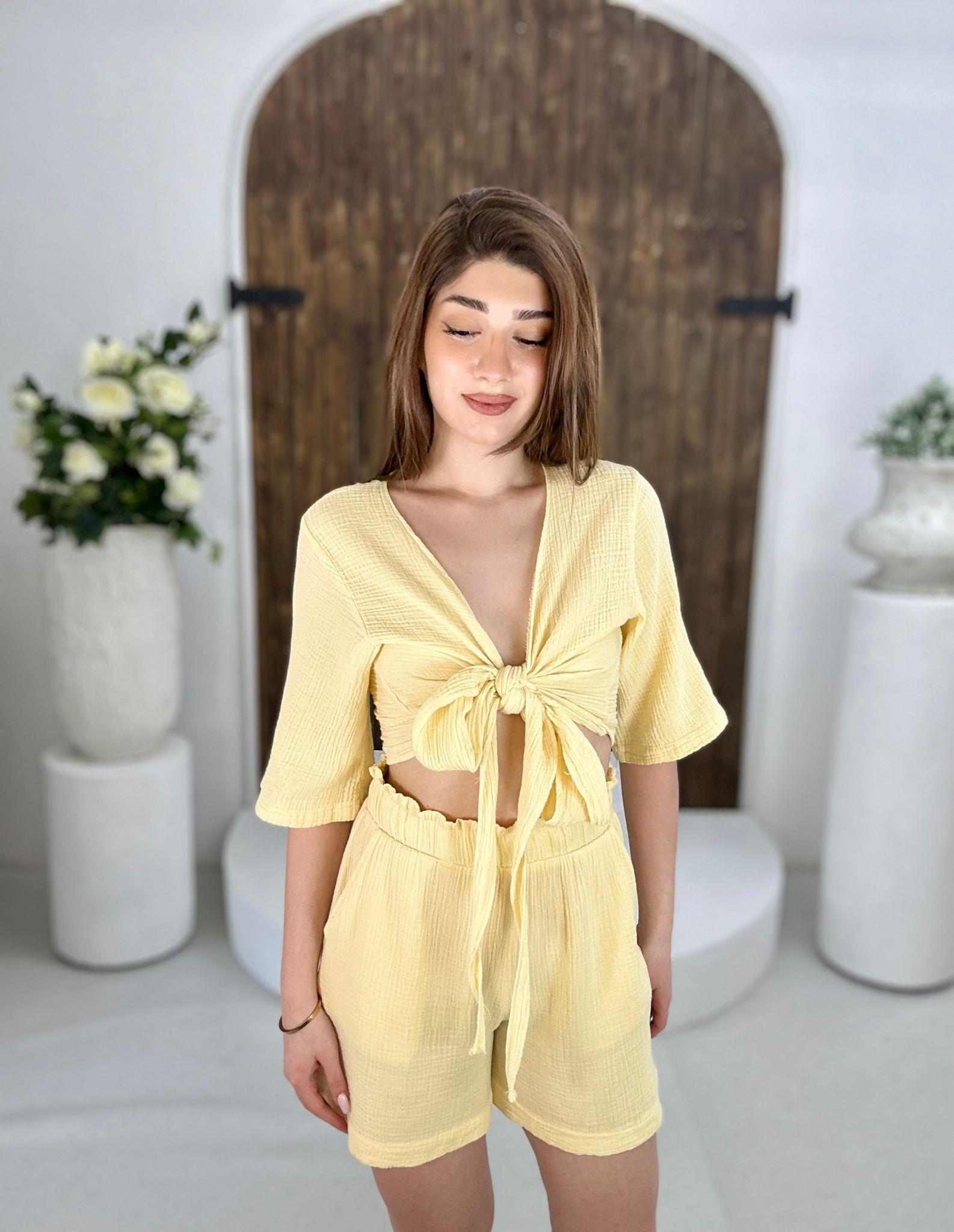 Müslin Kumaş Cep Detaylı Tiril Şort Sarı