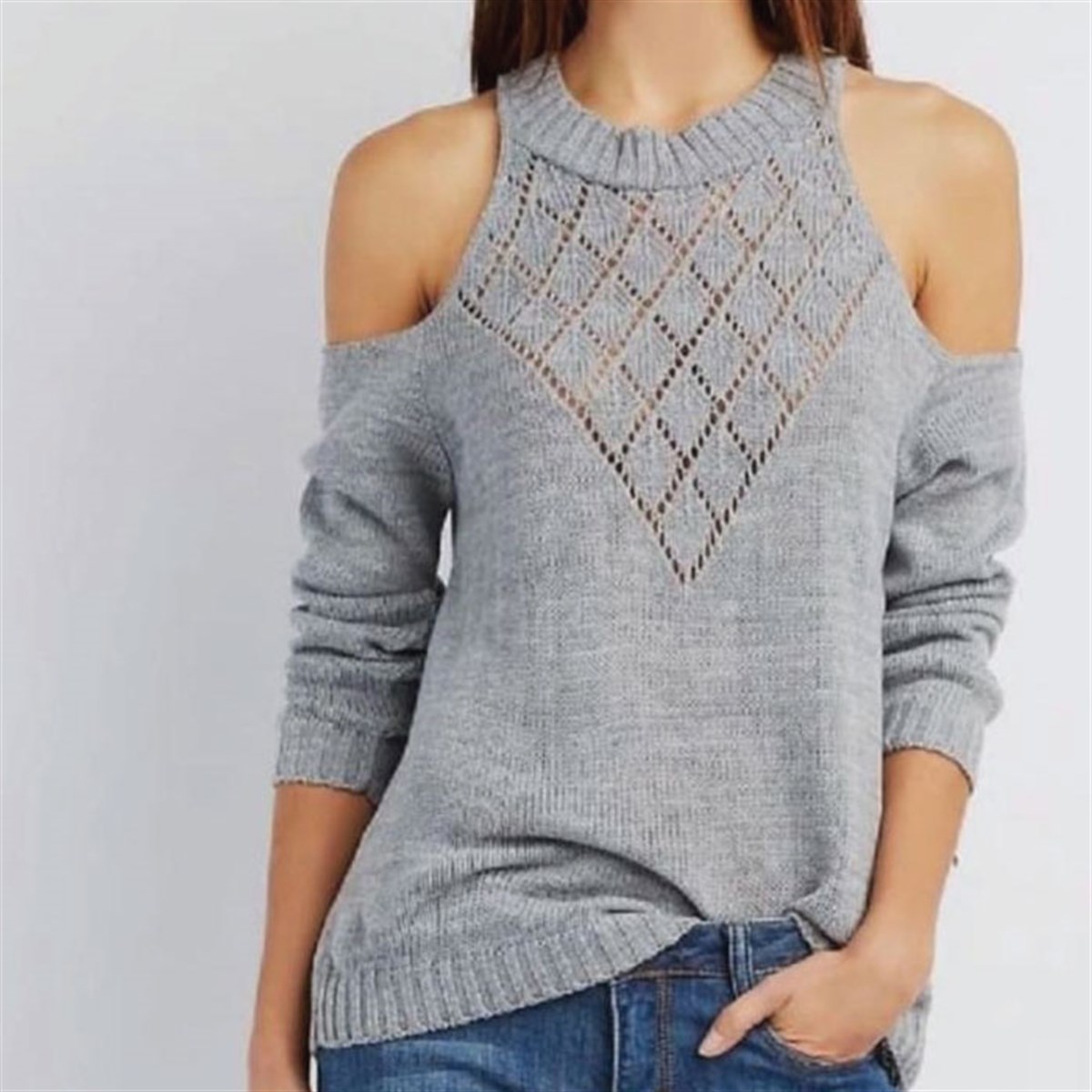 OMUZ DEKOLTE GRİ TRİKO KAZAK