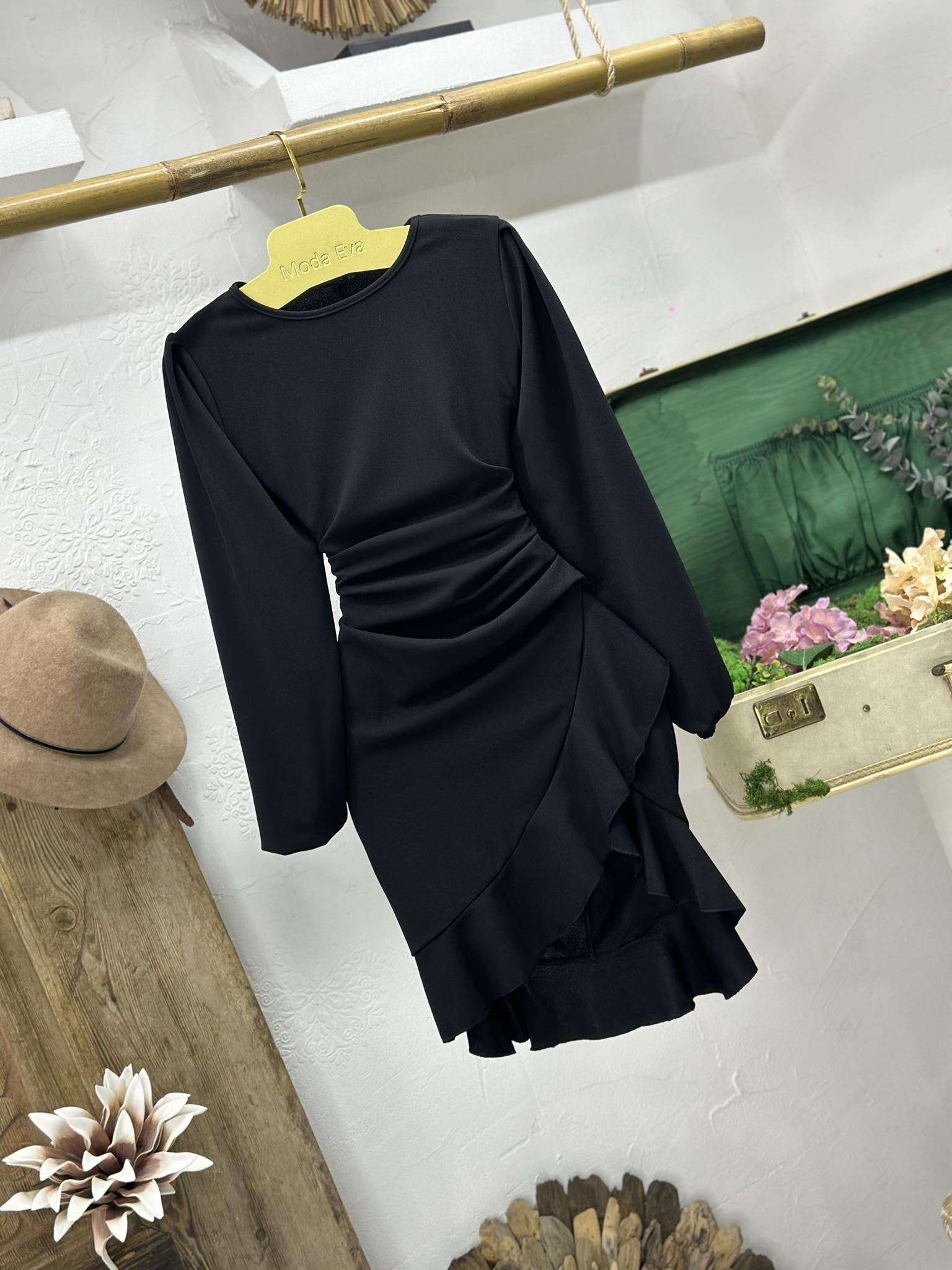 Örme Crep Kumaş Volan Detay Zarf Etekli Elbise Siyah