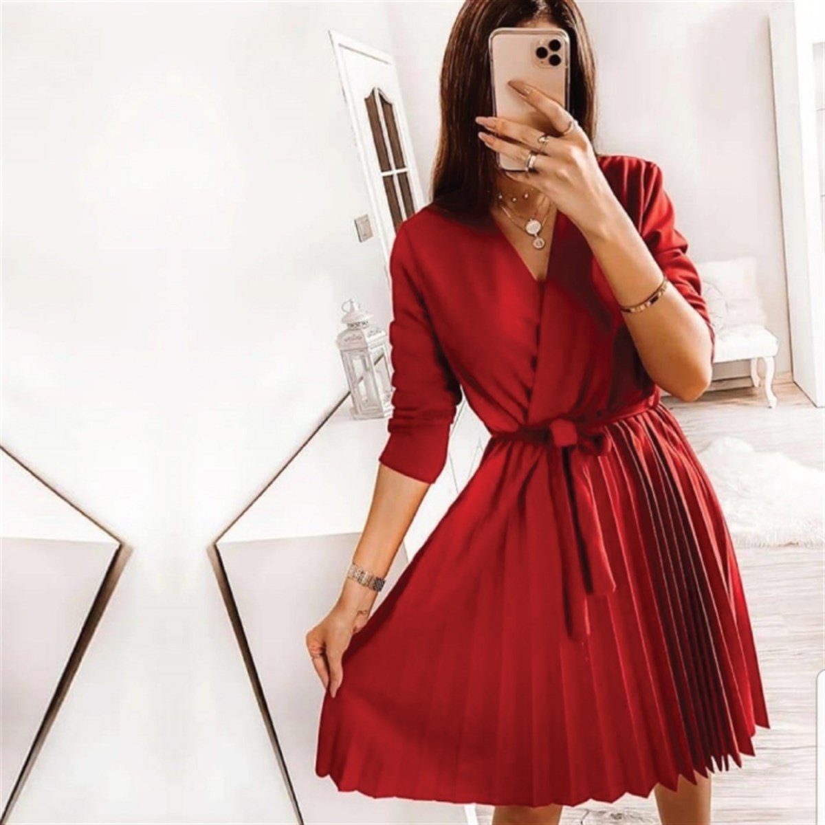 PLİSELİ CREP DOKUMA MİDİ ELBİSE 