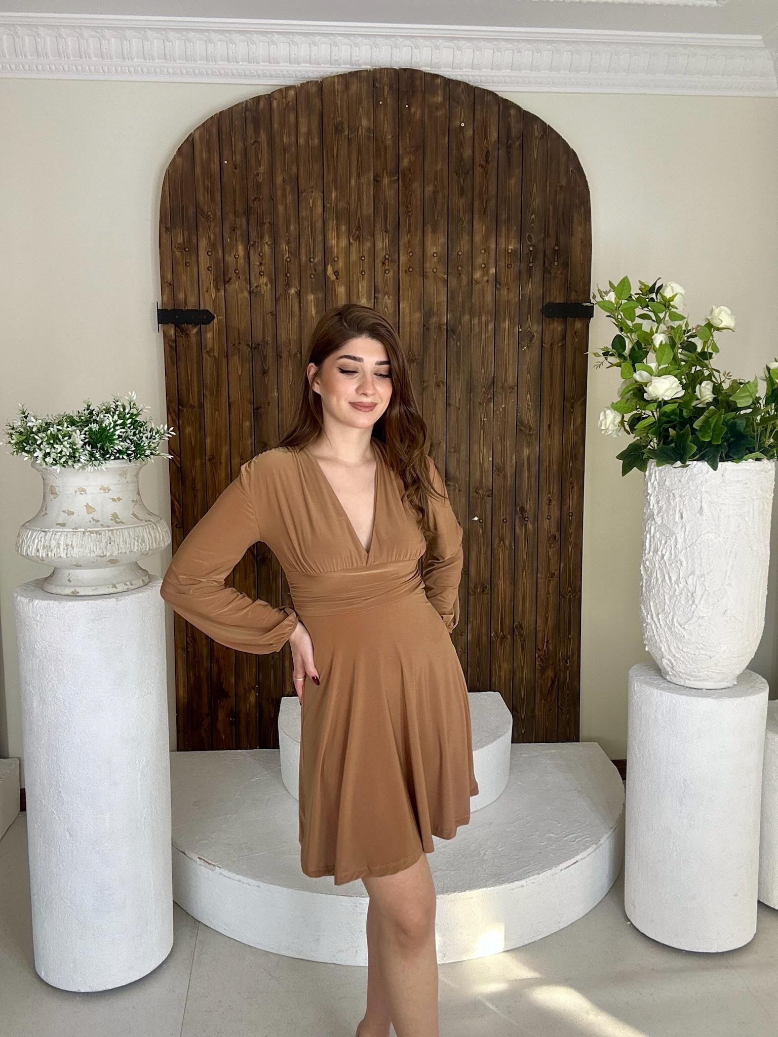 Sandy Kumaş Bel Detaylı Balon Kol Kloş Bej Elbise