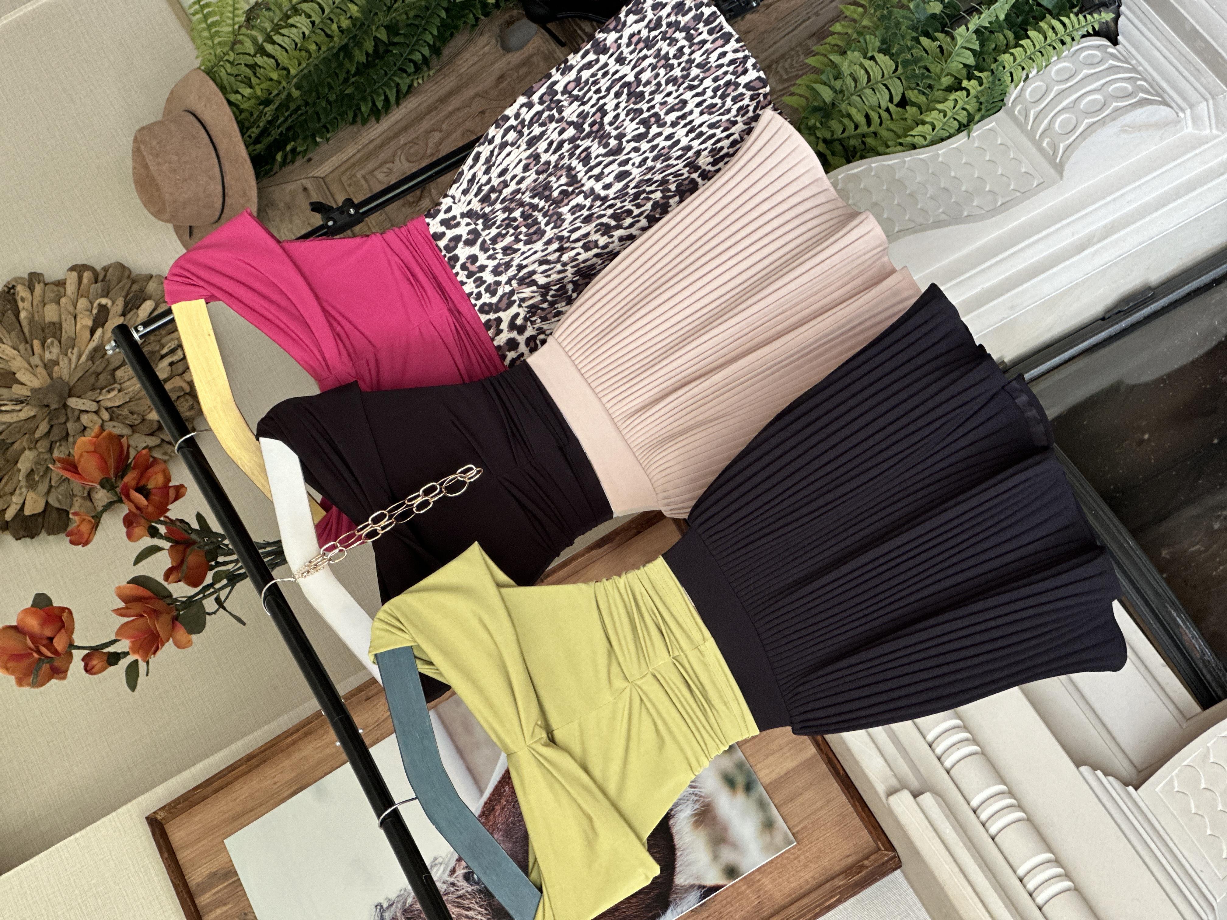 Sandy  Kumaş Büzgü Dikişli Düşük Omuz Bluz 