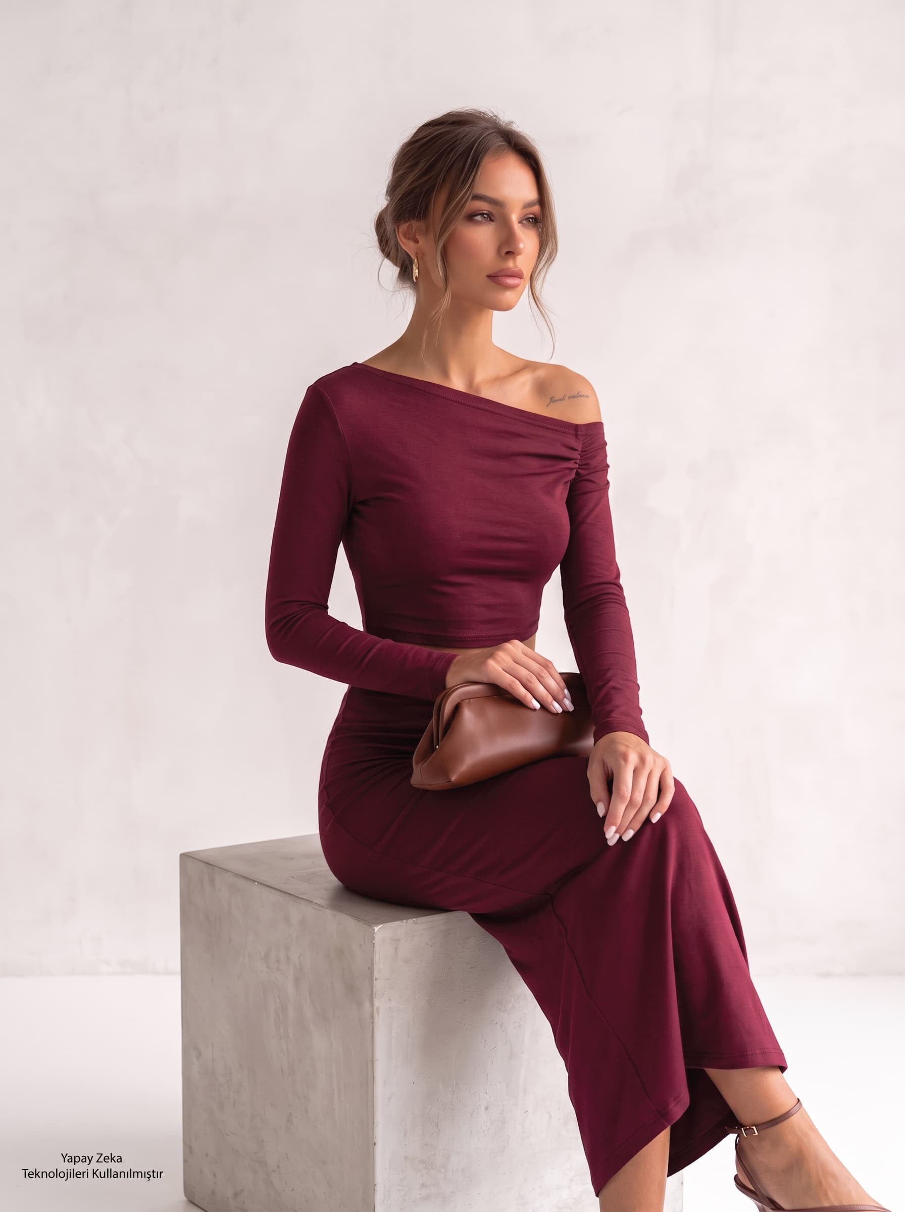 Sandy Kumaş Düşük Omuz Bluz Balık Etek İkili Takım Bordo