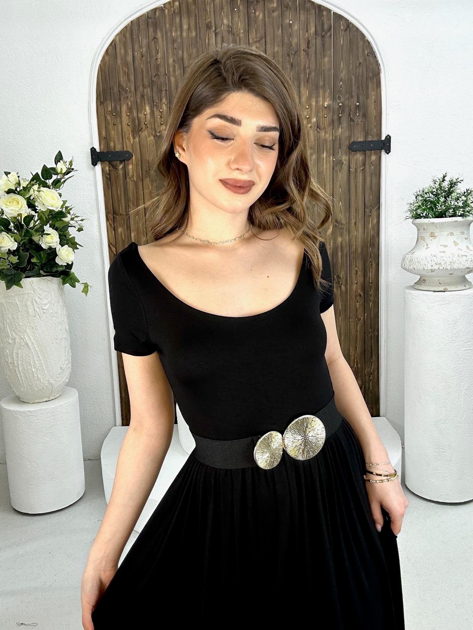 Viskon Kumaş Yırtmaçlı Uzun Siyah Elbise