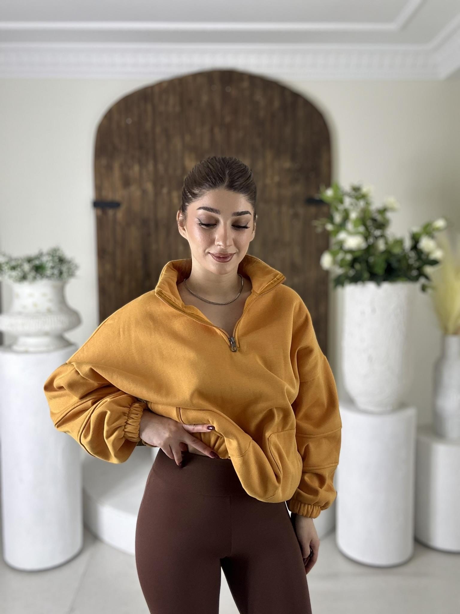 Yaka ve Cep Fermuarlı Rahat Kalıp Sweat