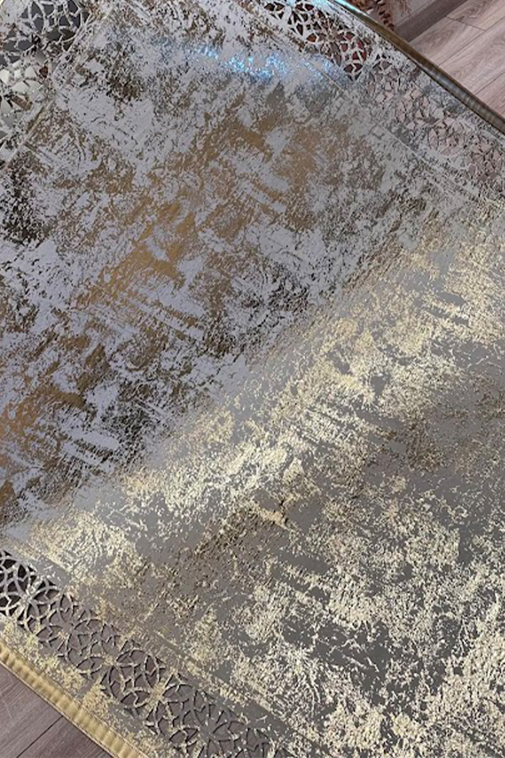 Gold Eskitme Diamond Deri Efektli Modern Halı