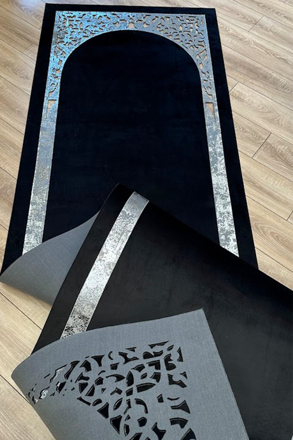 Gümüş Siyah Diamond Desenli Deri Efektli Modern Halı