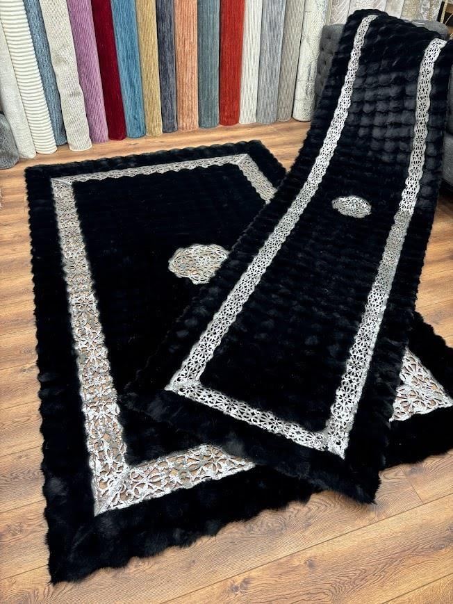 Yumuşak Yüzeyli Kaymaz Tabanlı Özel Şahmeran Serisi Halılar