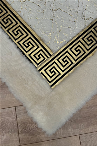 Beyaz Gold Şahmeran Meander Desenli Kadife Yumuşaklığında Tavşan Tüyü Halı