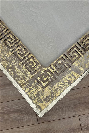 Gold Beyaz Şahmeran Meander Desenli Kadife Yumuşaklığında Tavşan Tüyü Halı