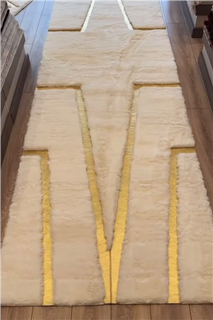 Kahve Gold Desenli Şahmeran Kadife Yumuşaklığında Tavşan Tüyü Halı