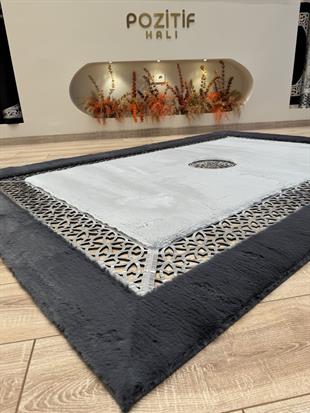 Yumuşak Yüzeyli Kaymaz Tabanlı  Özel Şahmeran Serisi Halılar