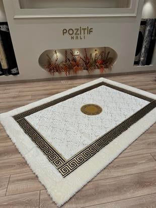 Yumuşak Yüzeyli Kaymaz Tabanlı Mavi Renkli Özel Şahmeran Serisi Halılar