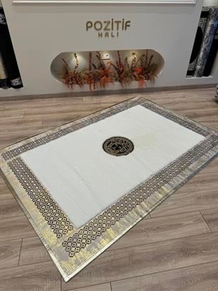 Yumuşak Yüzeyli Kaymaz Tabanlı  Özel Şahmeran Serisi Halılar