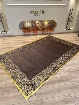 Yüzey Yapısı Deri ve Süetten Oluşan Lazer İşlemeli Dekoratif Halı