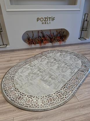 Yüzey Yapısı Deri ve Süetten Oluşan Lazer İşlemeli Dekoratif Halı
